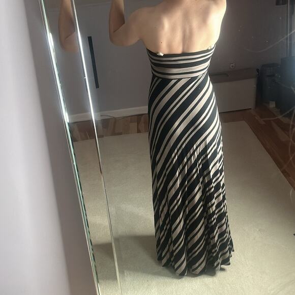 Banana Republic: Strapless Taupe and Black Striped Maxi Dress - Picture 2 of 4